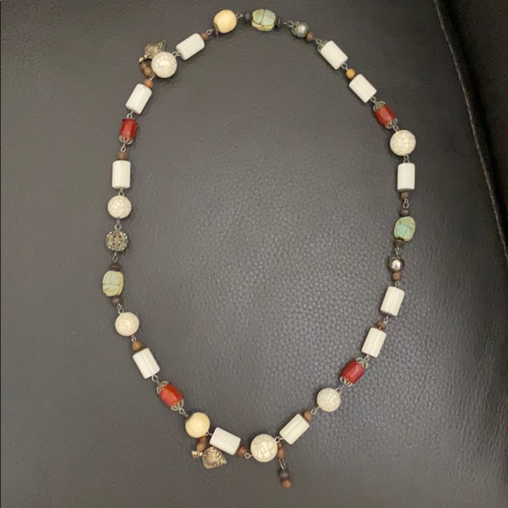 Beaded necklace